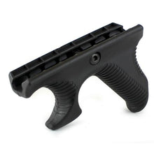 NIGHTSTRIKE DIAMONDBACK ANGLED FOREGRIP