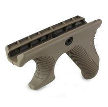 NIGHTSTRIKE DIAMONDBACK ANGLED FOREGRIP