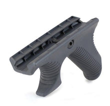 NIGHTSTRIKE DIAMONDBACK ANGLED FOREGRIP